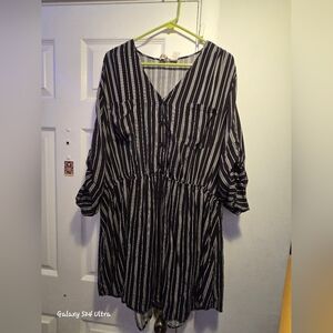 Striped V-Neck Black & White Women's Dress By Mimi Chica Size 3x